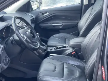 Ford Kuga 4x4 180 CP