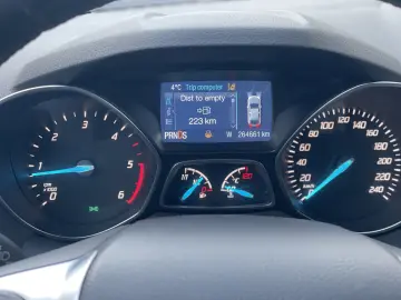 Ford Kuga 4x4 180 CP