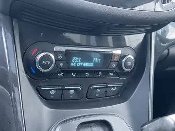 Ford Kuga 4x4 180 CP