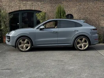 PORSCHE Cayenne Coupe SPORTDESIGN-PAKET 22 EXCLUSIVE