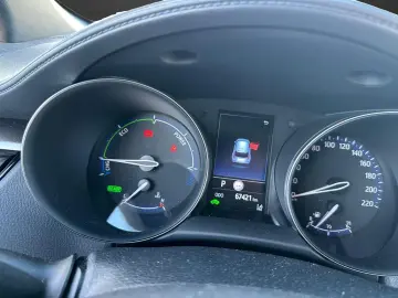 Toyota CH-R Hybrid