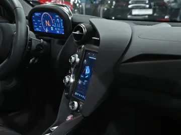 McLaren 720S Spider Performance Pack