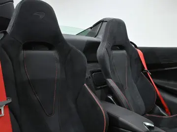 McLaren 720S Spider Performance Pack