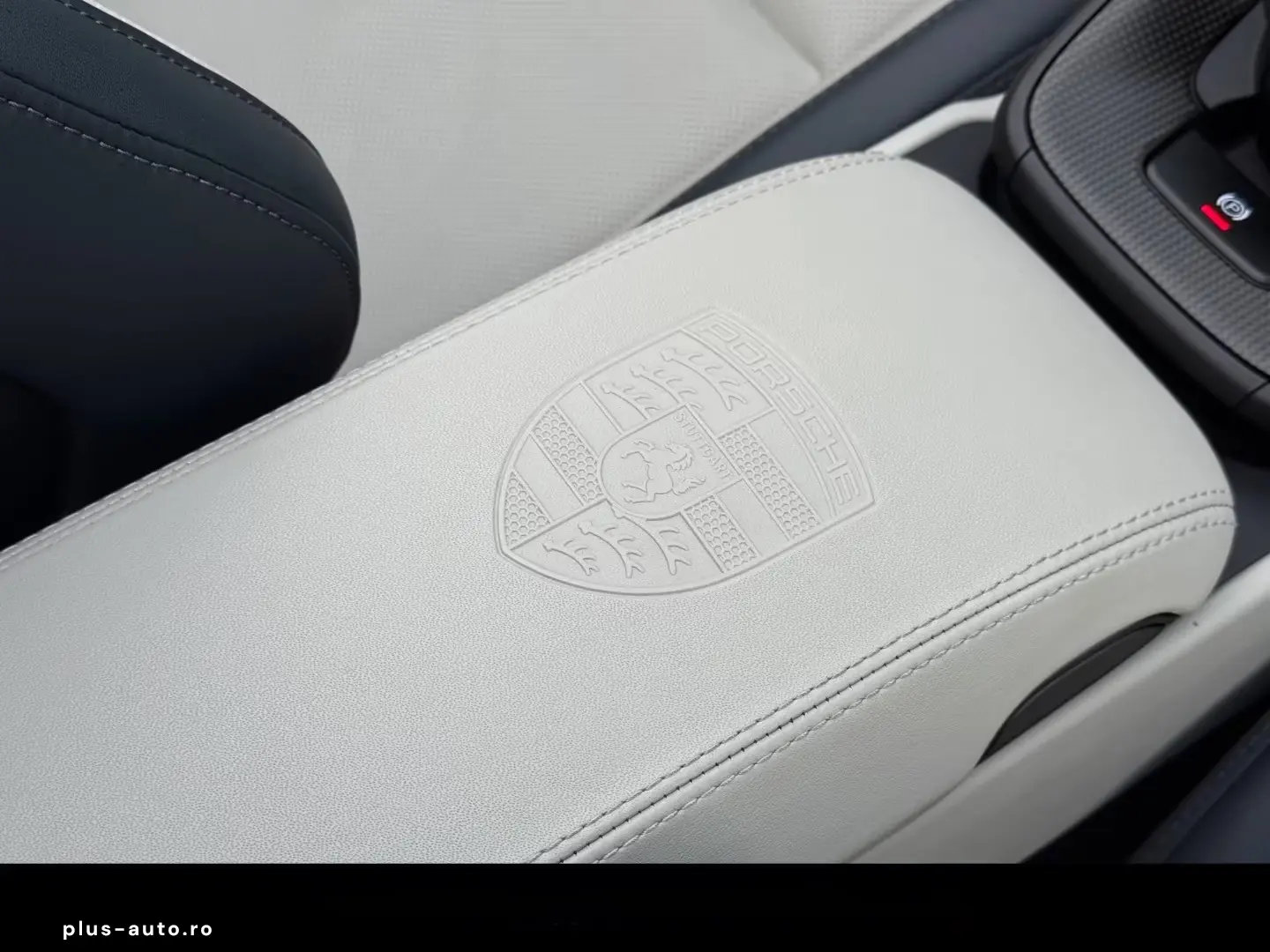 PORSCHE 992 911 Carrera 4 GTS Cabriolet Liftsystem-VA