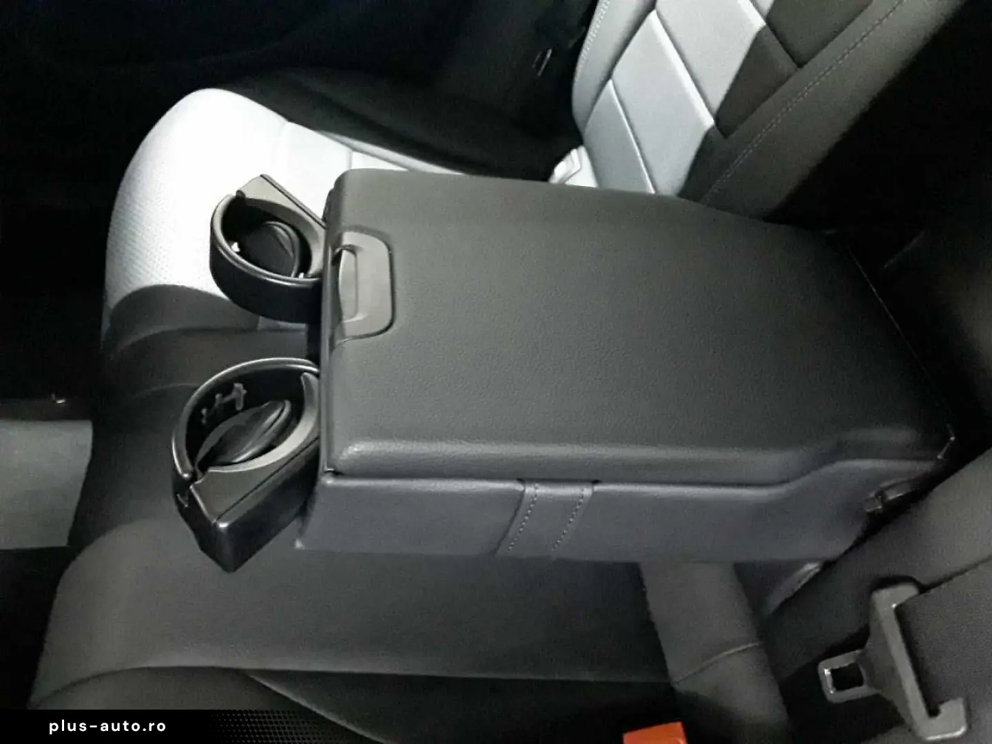 MERCEDES-BENZ GLC 200 4M- AHK BusiP KomfP AssiP KAM