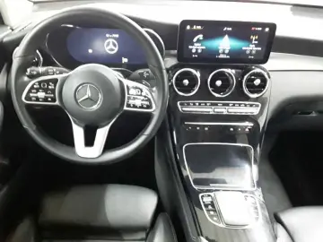 MERCEDES-BENZ GLC 200 4M- AHK BusiP KomfP AssiP KAM