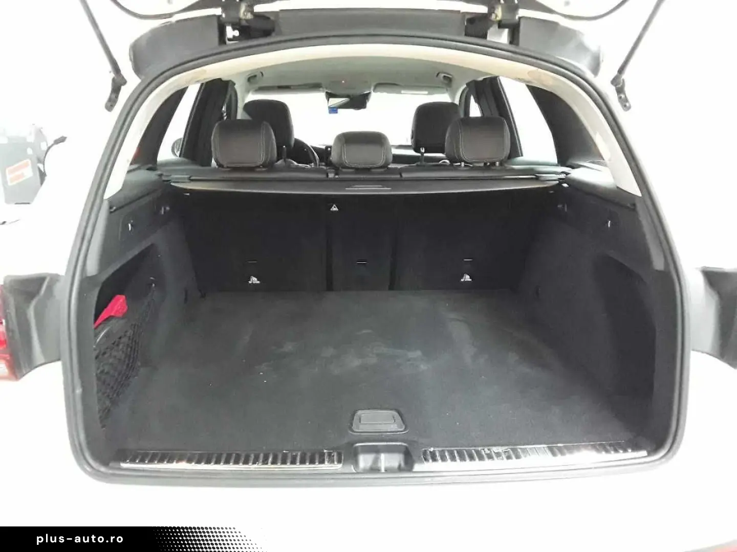 MERCEDES-BENZ GLC 200 4M- AHK BusiP KomfP AssiP KAM