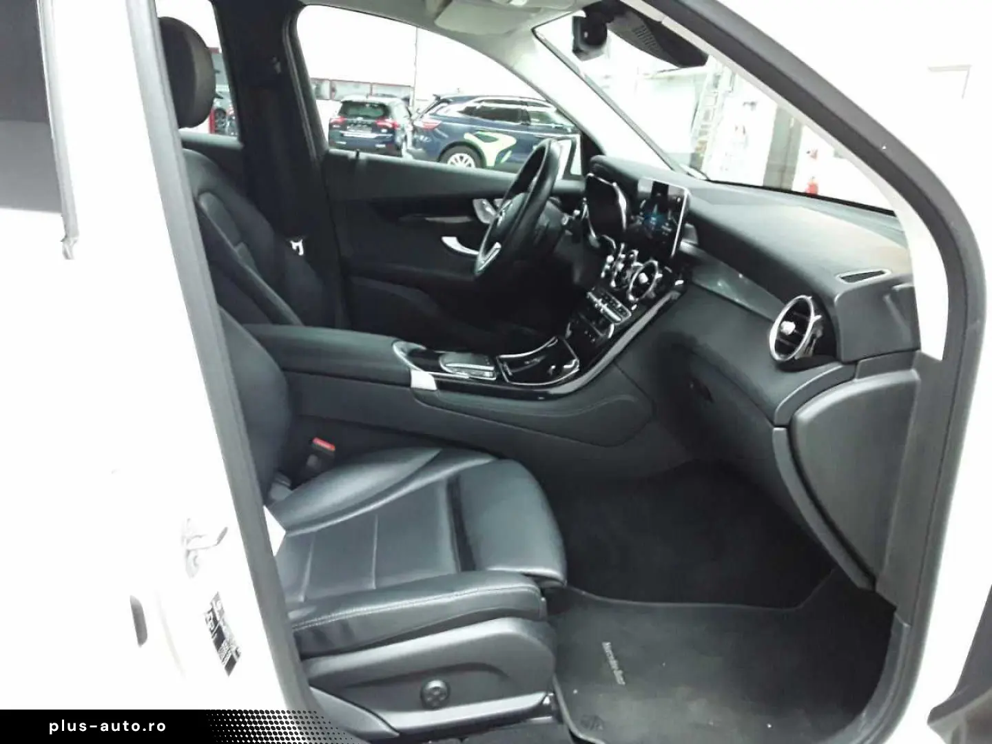 MERCEDES-BENZ GLC 200 4M- AHK BusiP KomfP AssiP KAM