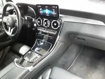 MERCEDES-BENZ GLC 200 4M- AHK BusiP KomfP AssiP KAM