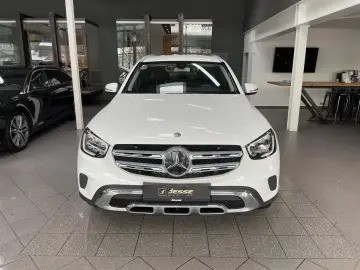MERCEDES-BENZ GLC 220 d 4Matic LED Navi MBUX R.Cam AHK