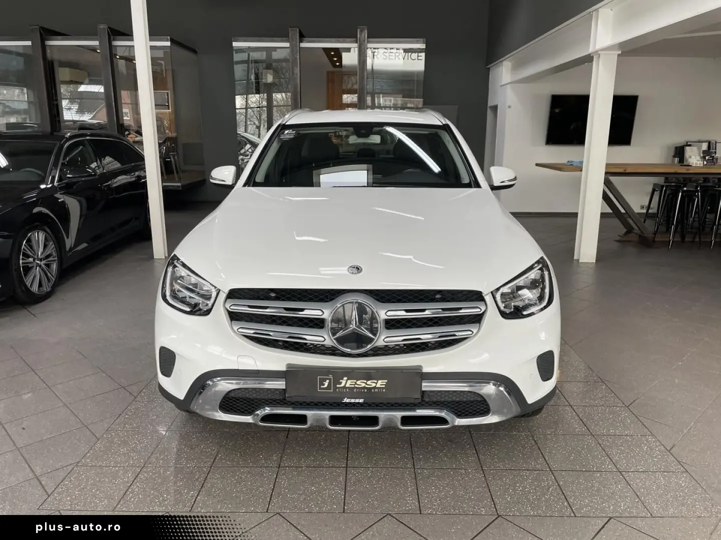 MERCEDES-BENZ GLC 220 d 4Matic LED Navi MBUX R.Cam AHK