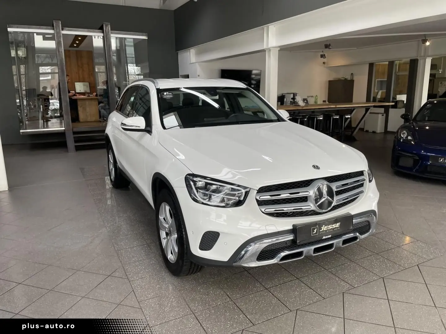 MERCEDES-BENZ GLC 220 d 4Matic LED Navi MBUX R.Cam AHK