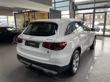 MERCEDES-BENZ GLC 220 d 4Matic LED Navi MBUX R.Cam AHK
