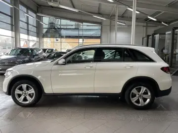 MERCEDES-BENZ GLC 220 d 4Matic LED Navi MBUX R.Cam AHK