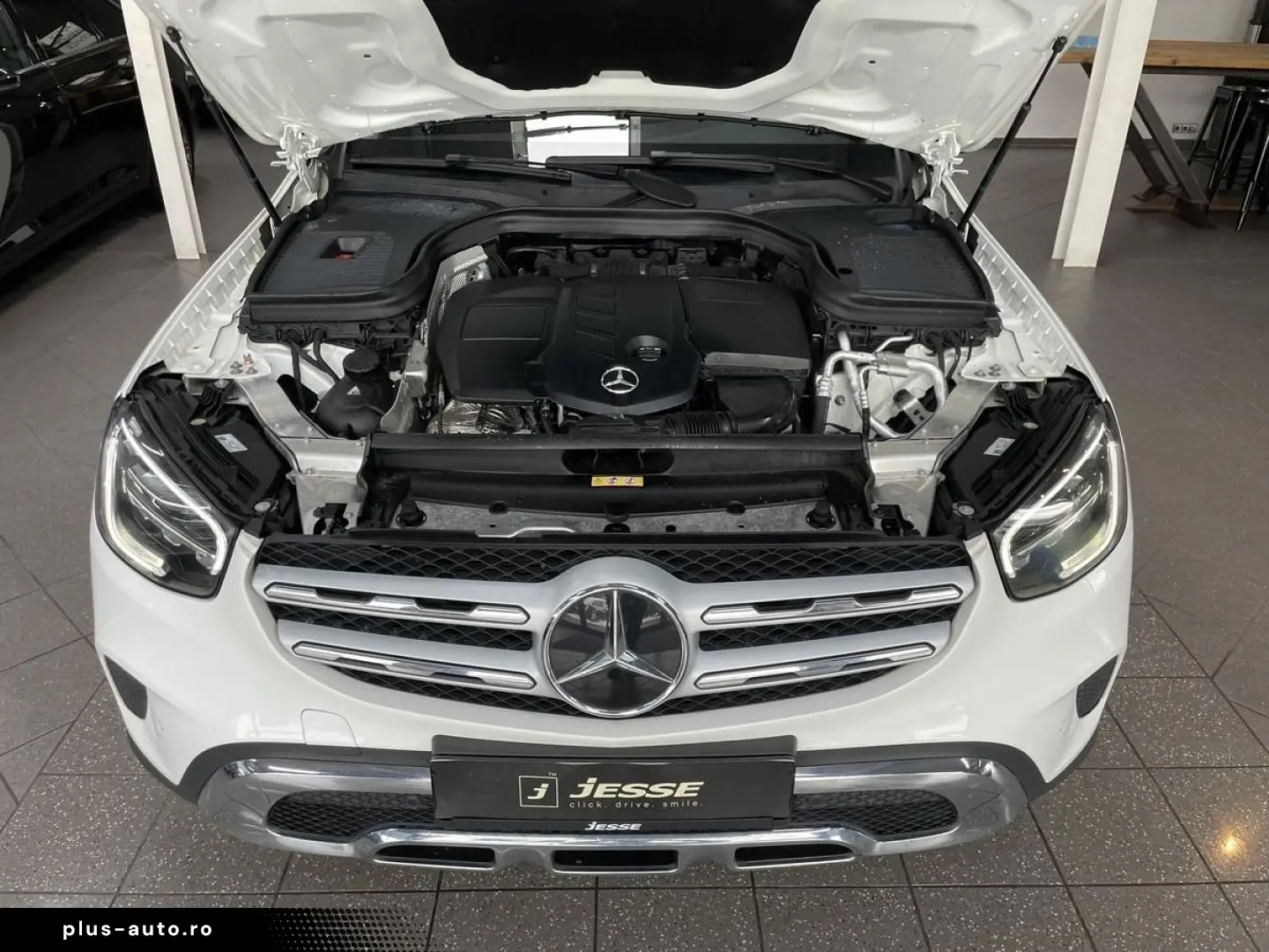 MERCEDES-BENZ GLC 220 d 4Matic LED Navi MBUX R.Cam AHK
