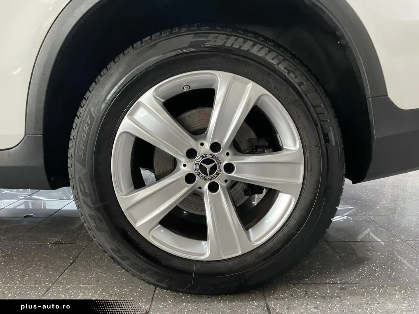 MERCEDES-BENZ GLC 220 d 4Matic LED Navi MBUX R.Cam AHK