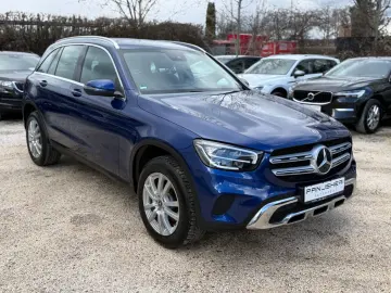 MERCEDES-BENZ GLC220d 4Matic Kamera Leder AHK Navi 1.Hand