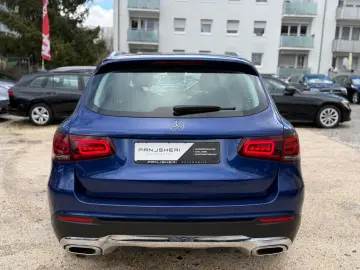 MERCEDES-BENZ GLC220d 4Matic Kamera Leder AHK Navi 1.Hand