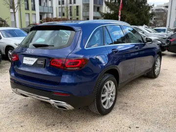 MERCEDES-BENZ GLC220d 4Matic Kamera Leder AHK Navi 1.Hand