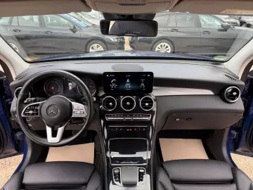 MERCEDES-BENZ GLC220d 4Matic Kamera Leder AHK Navi 1.Hand
