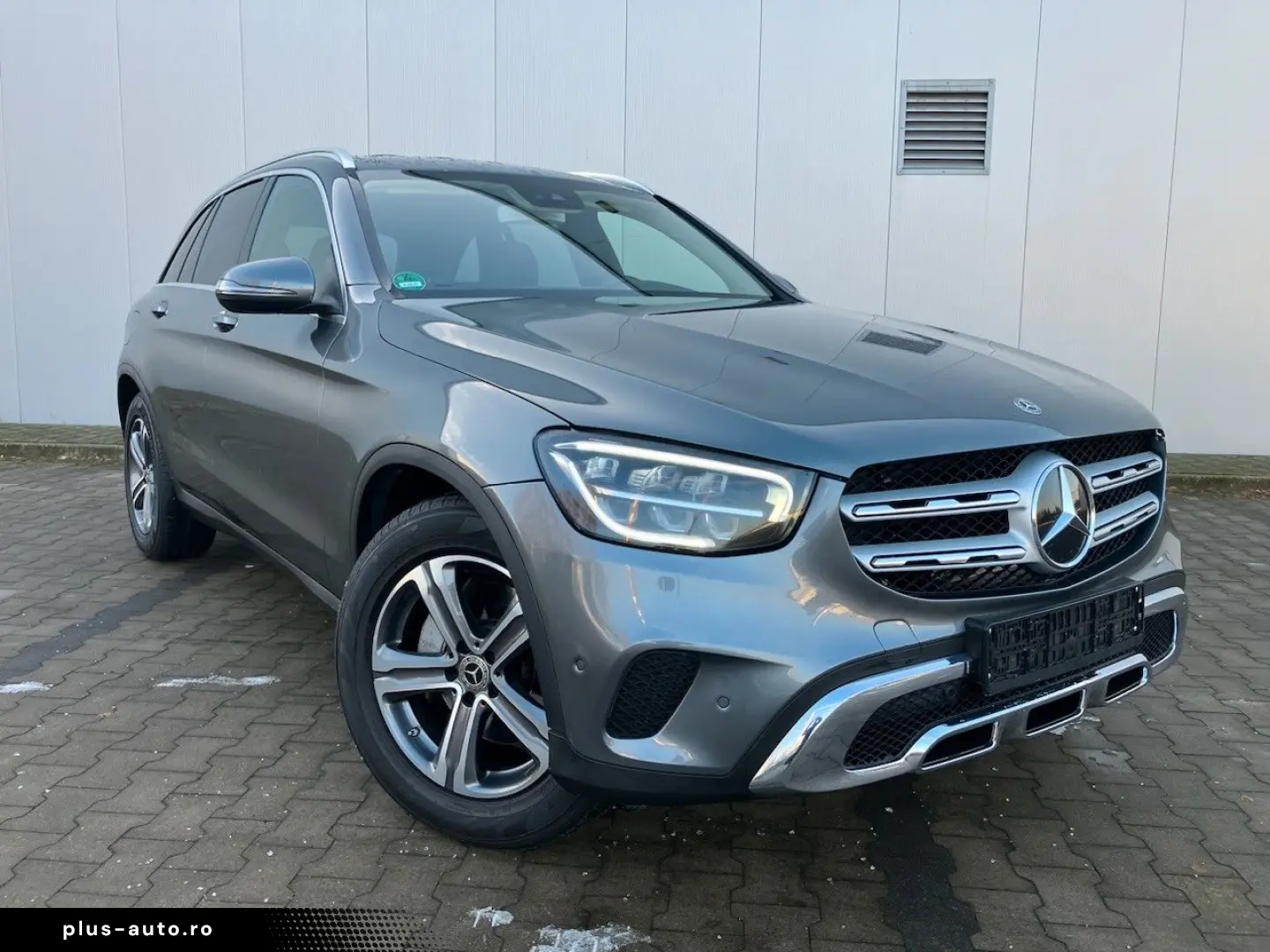 MERCEDES-BENZ GLC 220 d 4Matic LED NAVI KAMERA PDC AHK