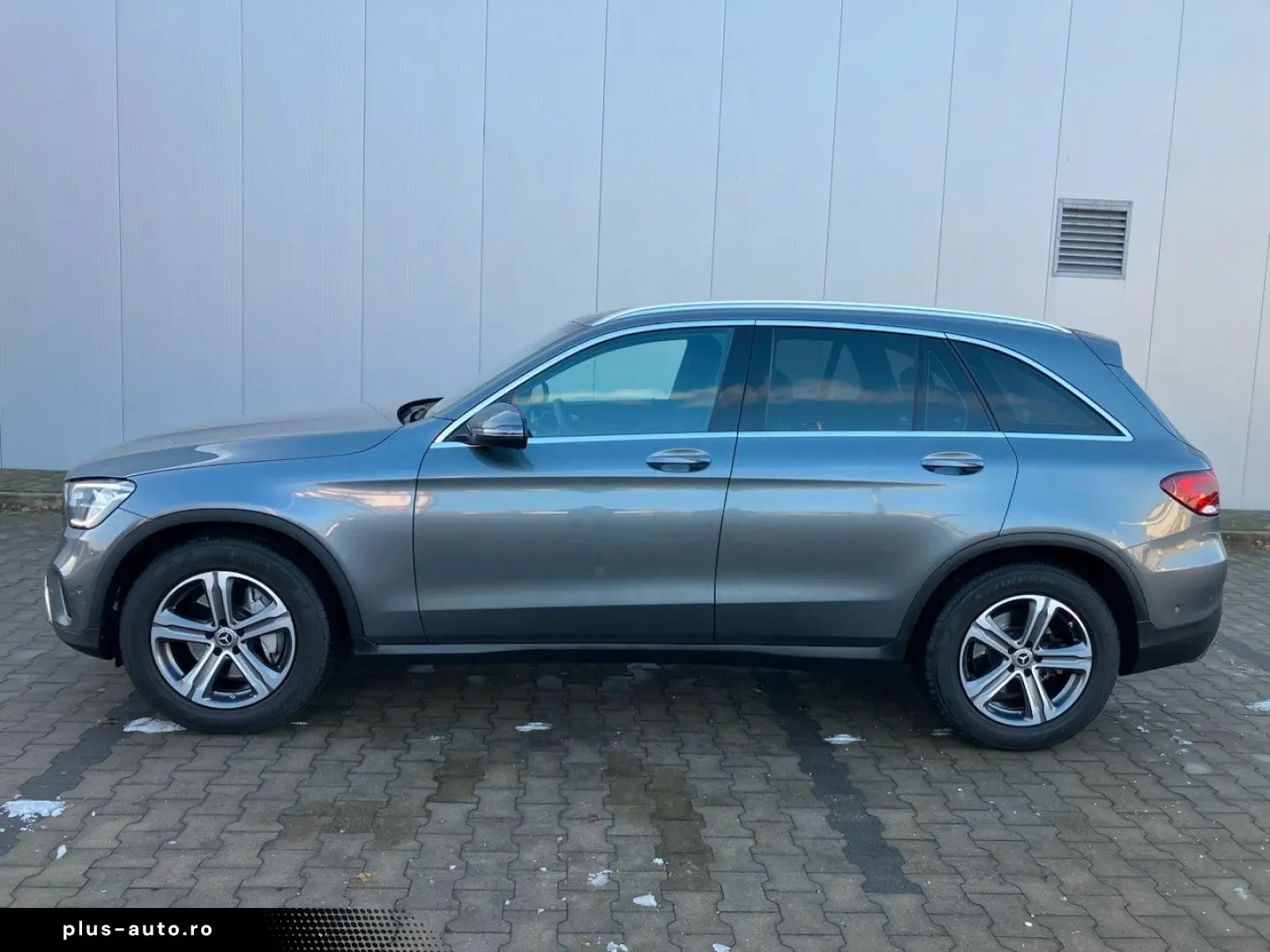 MERCEDES-BENZ GLC 220 d 4Matic LED NAVI KAMERA PDC AHK