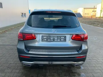 MERCEDES-BENZ GLC 220 d 4Matic LED NAVI KAMERA PDC AHK