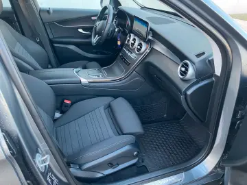 MERCEDES-BENZ GLC 220 d 4Matic LED NAVI KAMERA PDC AHK