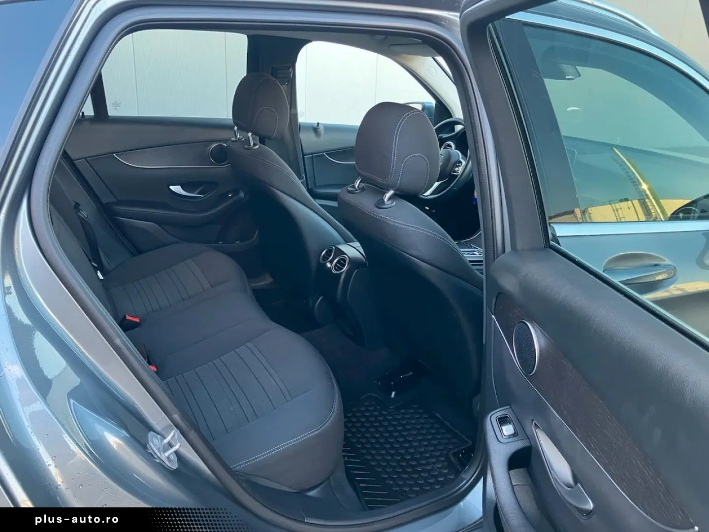 MERCEDES-BENZ GLC 220 d 4Matic LED NAVI KAMERA PDC AHK