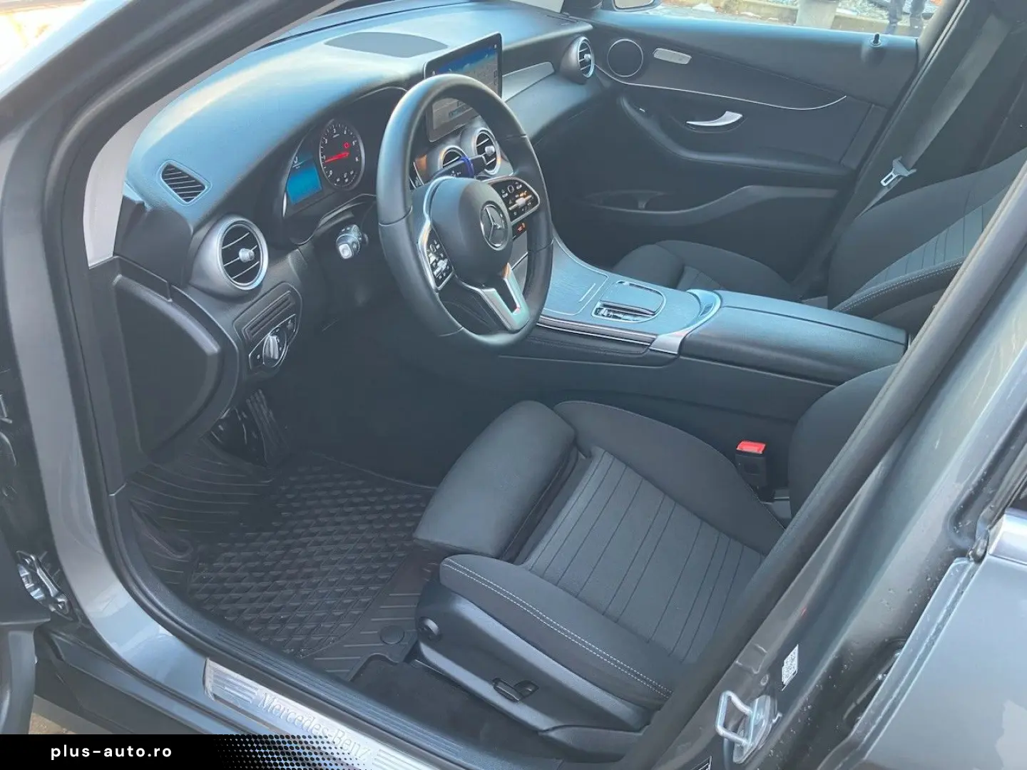 MERCEDES-BENZ GLC 220 d 4Matic LED NAVI KAMERA PDC AHK