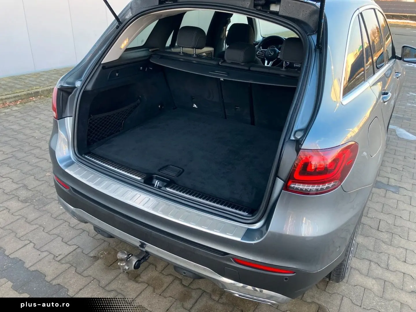 MERCEDES-BENZ GLC 220 d 4Matic LED NAVI KAMERA PDC AHK