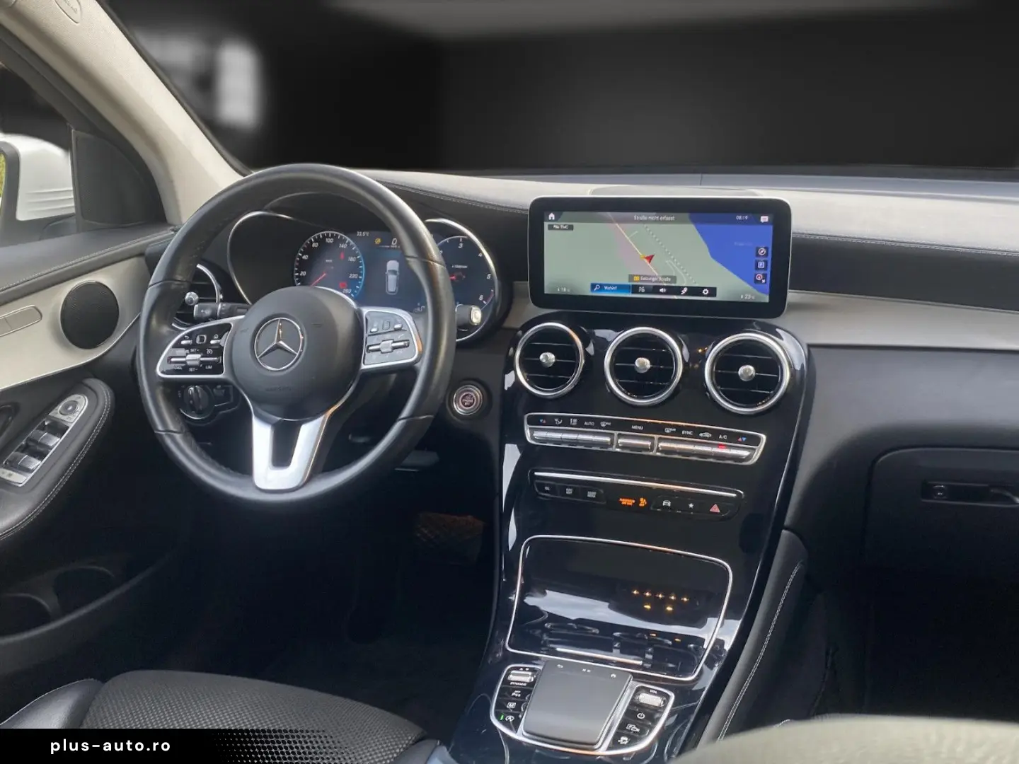 MERCEDES-BENZ GLC 220 d Exclusive Pano LED