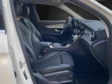 MERCEDES-BENZ GLC 220 d Exclusive Pano LED