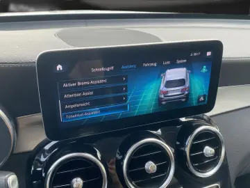 MERCEDES-BENZ GLC 220 d Exclusive Pano LED