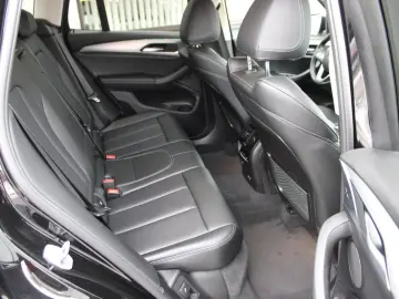 BMW X3 xDrive 20 i mild hybrid  LEDER