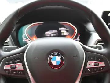 BMW X3 xDrive 20 i mild hybrid  LEDER