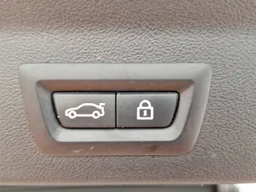 BMW X3 xDrive20d M Sport Standheizung Navi AHK HiFi