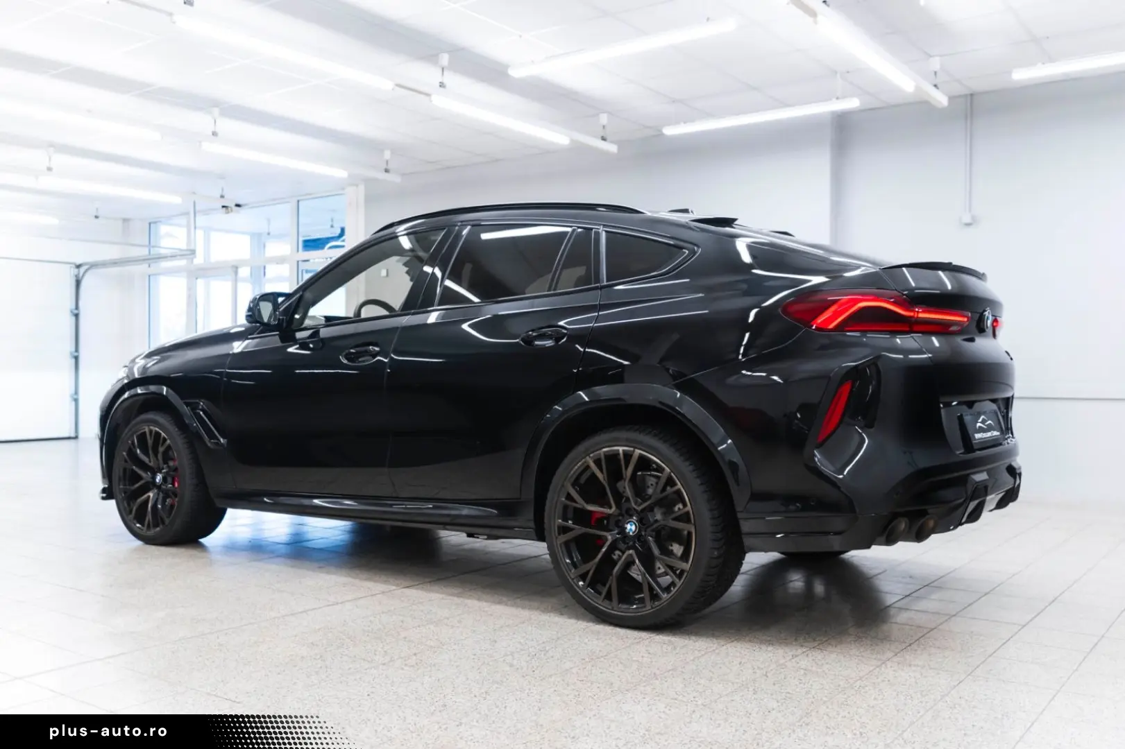 BMW X6 M Competition B&W SKY LOUNGE 360  M S