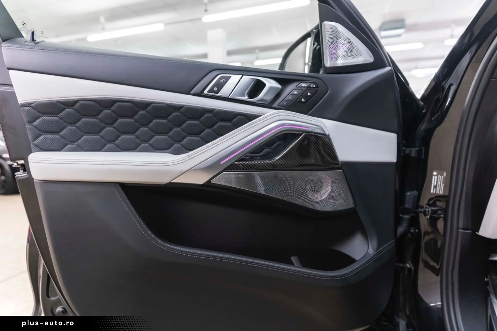 BMW X6 M Competition B&W SKY LOUNGE 360  M S