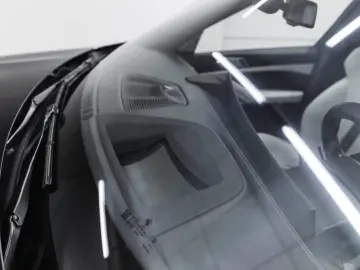 BMW X6 M Competition B&W SKY LOUNGE 360  M S