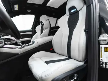 BMW X6 M Competition B&W SKY LOUNGE 360  M S