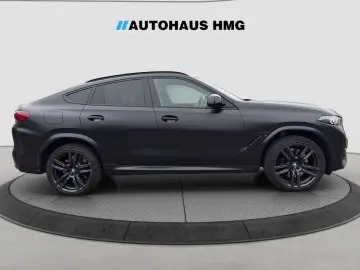 BMW X6 M Competition  MATT AKRAPOVIC PANO M DRIVERS