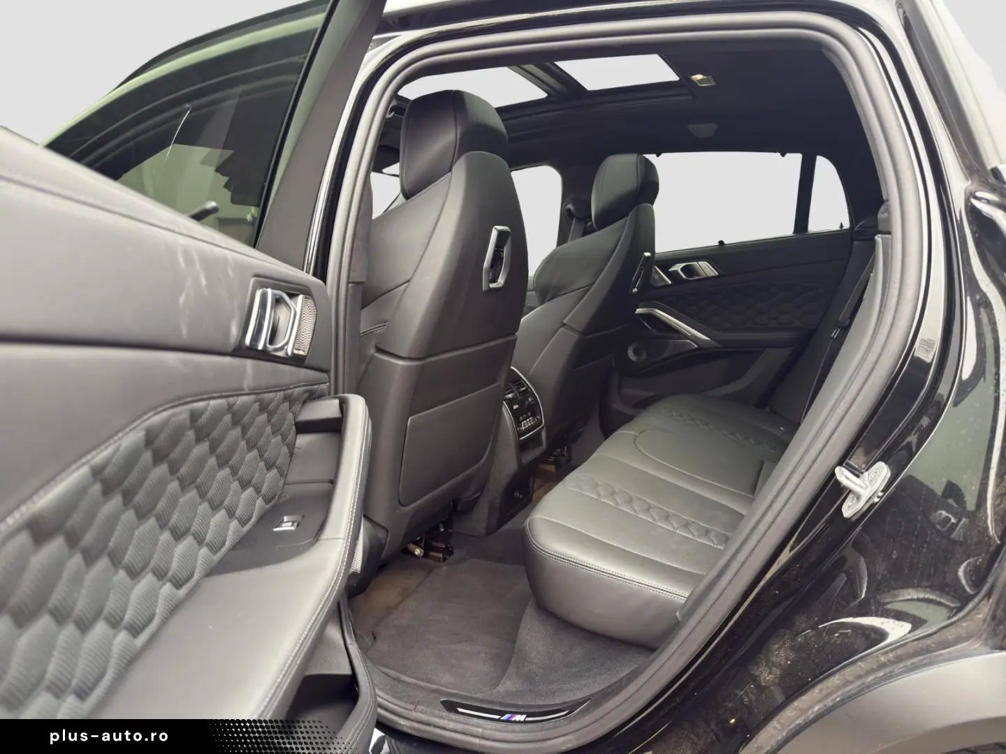 BMW X6 M Competition  MATT AKRAPOVIC PANO M DRIVERS