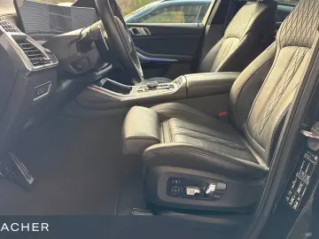 BMW X7 xDr40dA MSp Massage SoftClose SkyLounge IcGlow