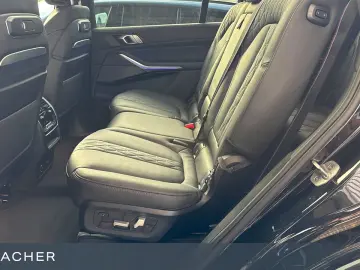 BMW X7 xDr40dA MSp Massage SoftClose SkyLounge IcGlow