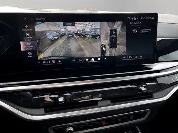 BMW X7 xDr40d MSPRO Massage SoftClo SkyLoun AuxHeat IcGlow