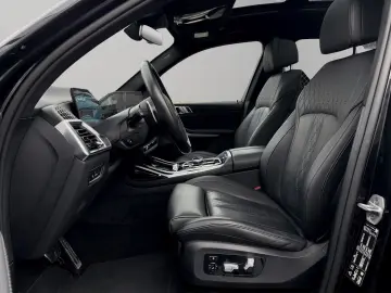 BMW X7 xDr40d MSPRO Massage SoftClo SkyLoun AuxHeat IcGlow