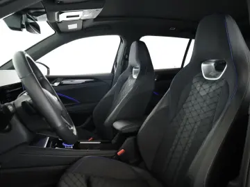 VW Tiguan 2.0 TSI DSG 4M R-Line   Pano  ACC 360