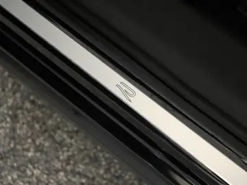 VW Tiguan 2.0 TSI DSG 4M R-Line   Pano  ACC 360