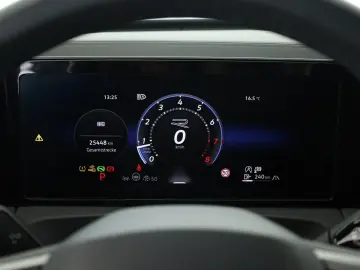 VW Tiguan 2.0 TSI DSG 4M R-Line   Pano  ACC 360